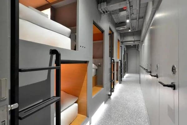Tiang Capsule Hostel