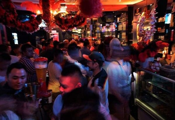 Lluvia Pub & Bar